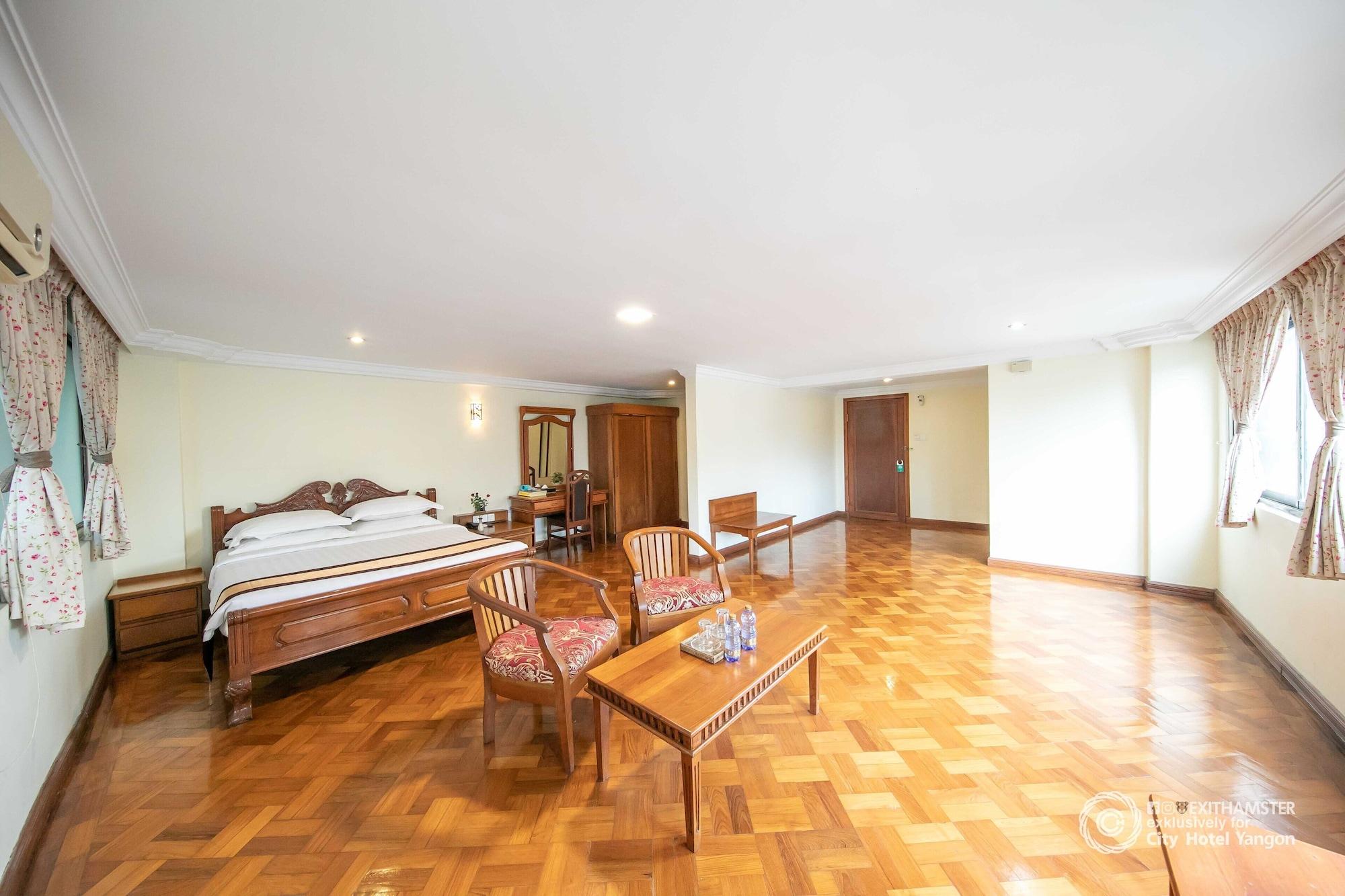 City Hotel Rangoon Buitenkant foto