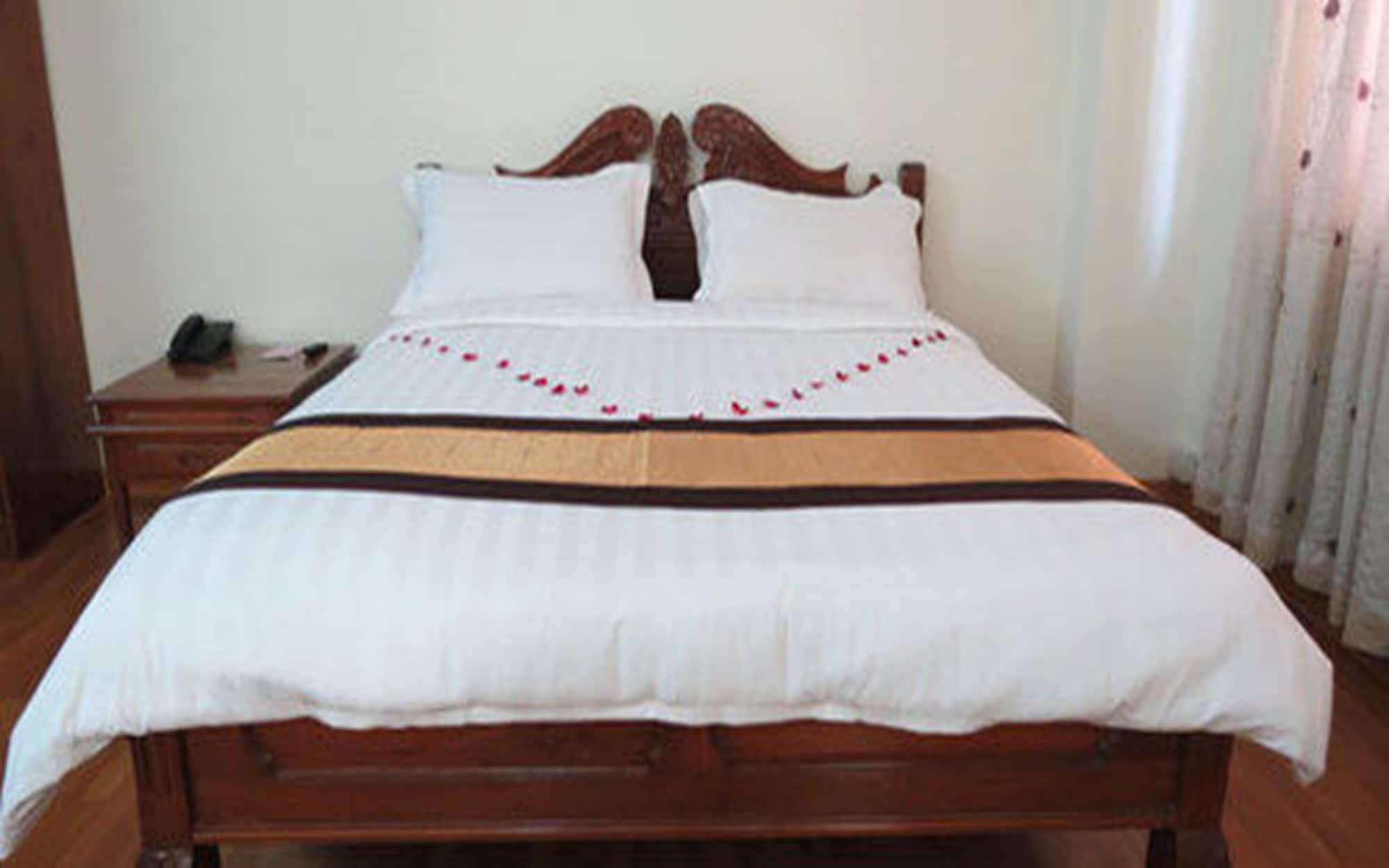City Hotel Rangoon Buitenkant foto