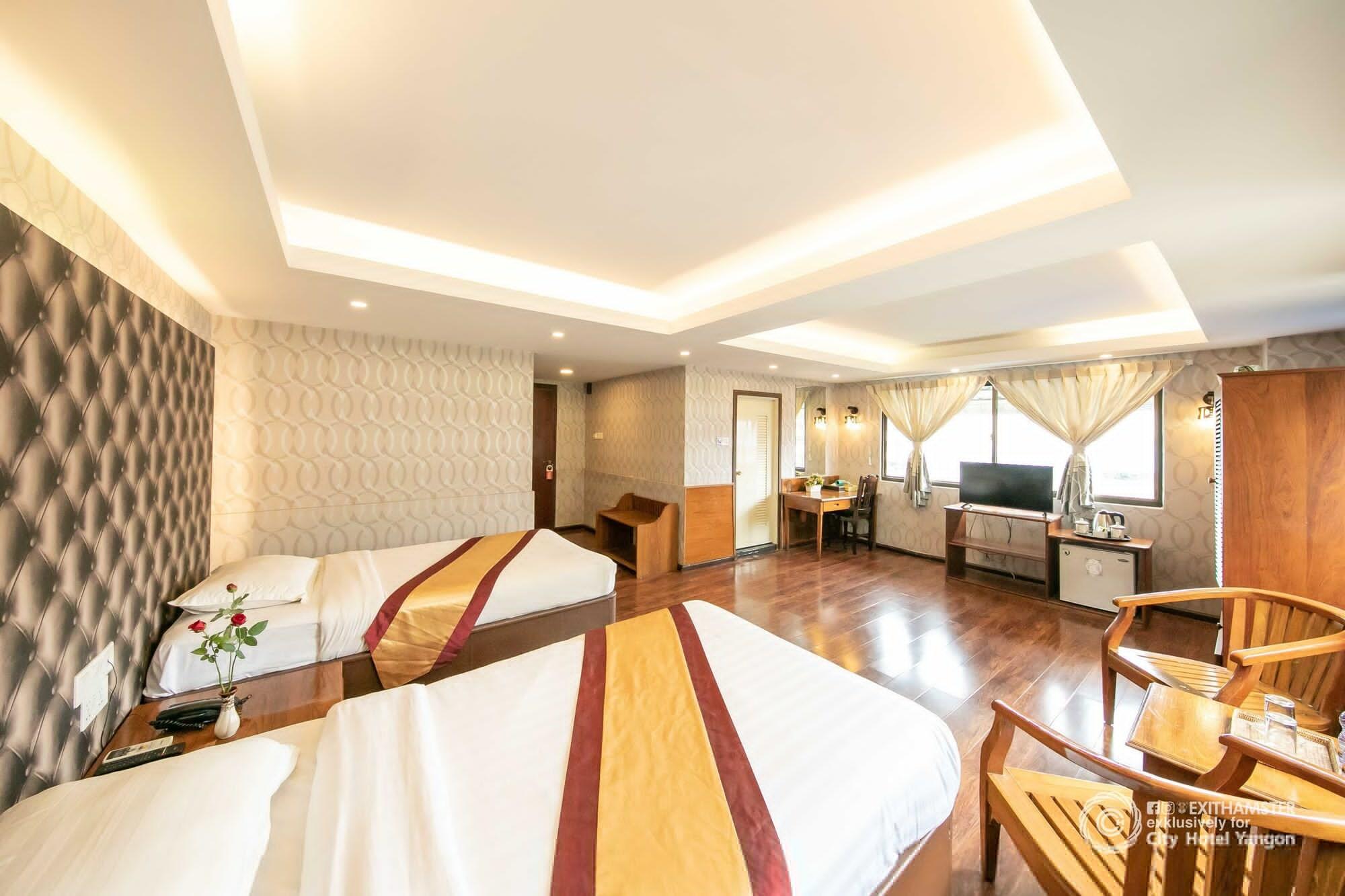 City Hotel Rangoon Buitenkant foto