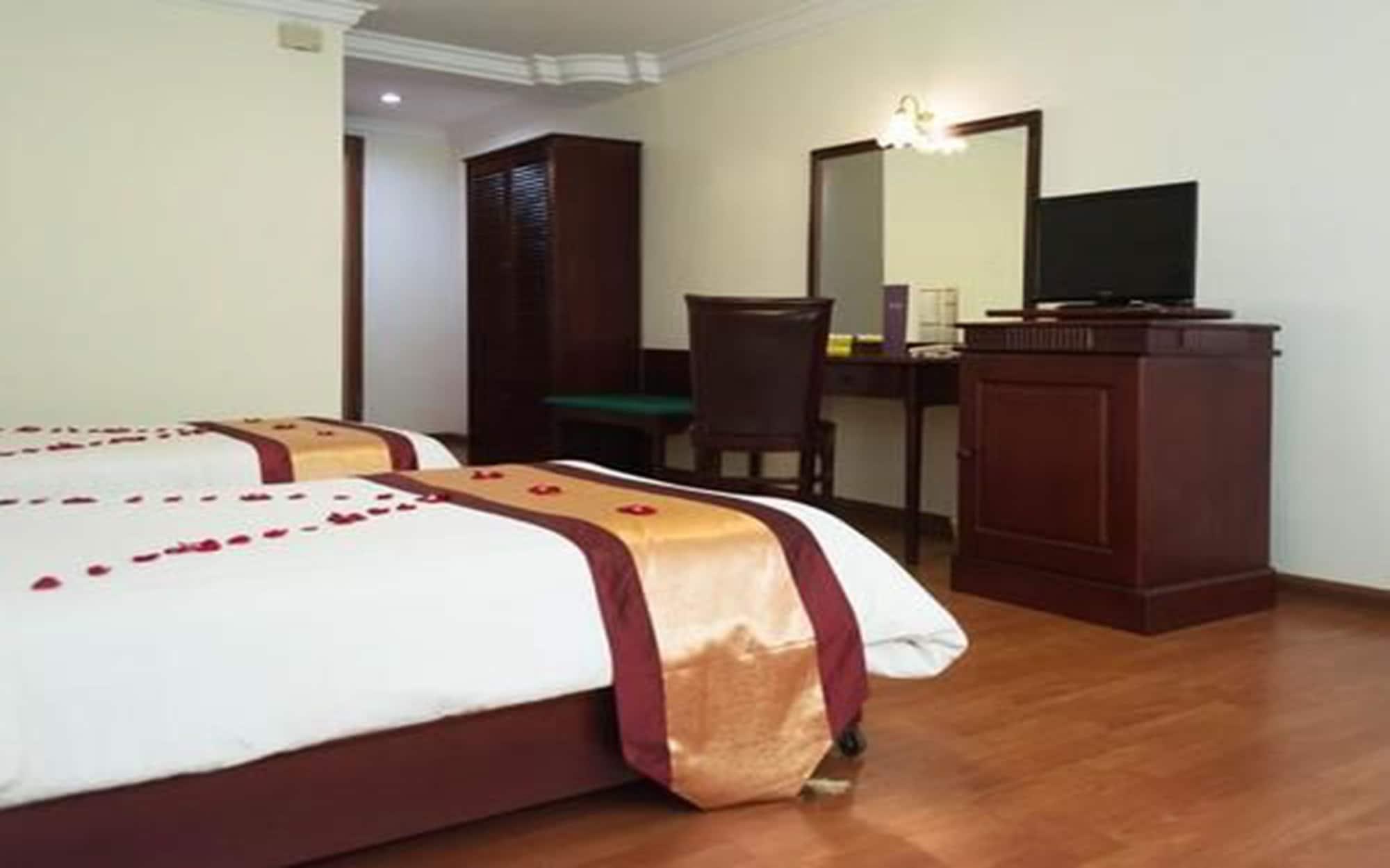 City Hotel Rangoon Buitenkant foto