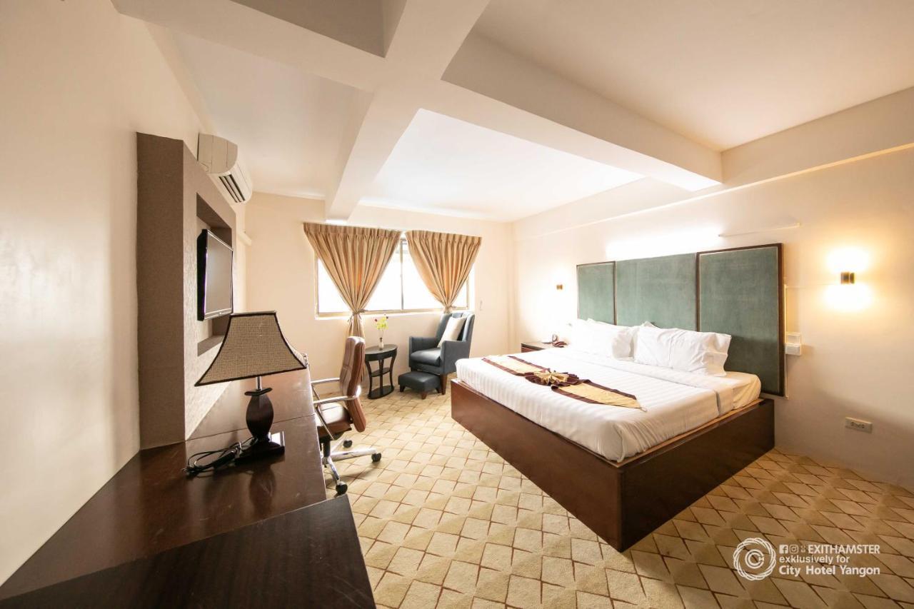 City Hotel Rangoon Buitenkant foto