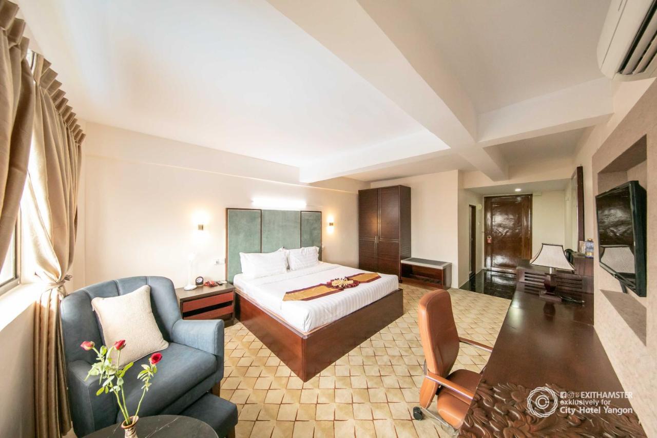 City Hotel Rangoon Buitenkant foto