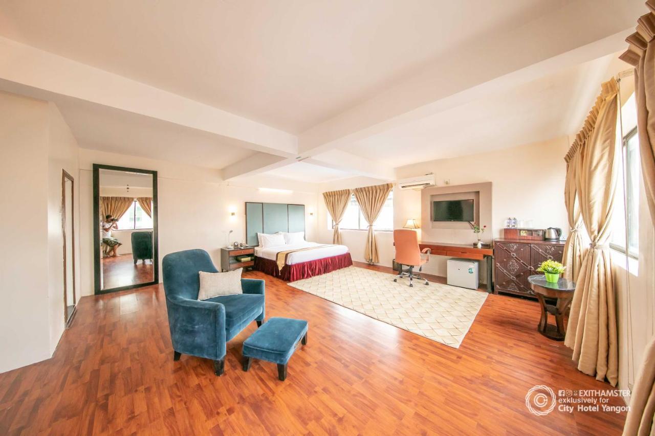 City Hotel Rangoon Buitenkant foto